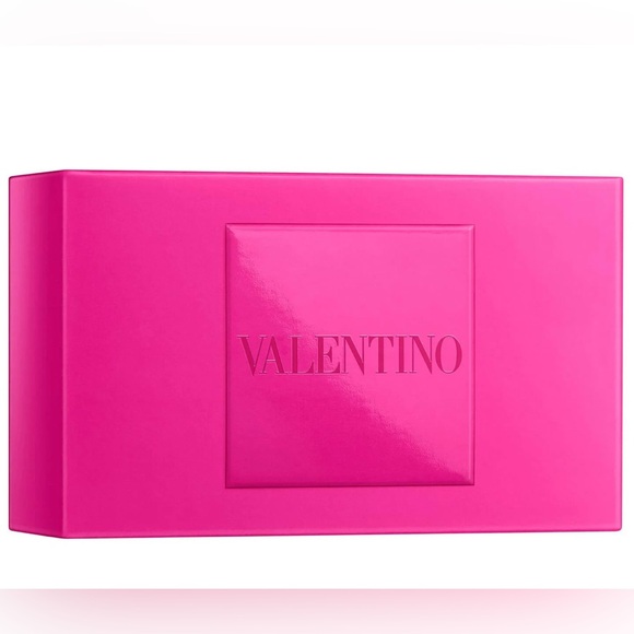 💞Brand New in box & Gift ready! Spike Lipstick w/refill & Pink pouch set - Picture 4 of 4